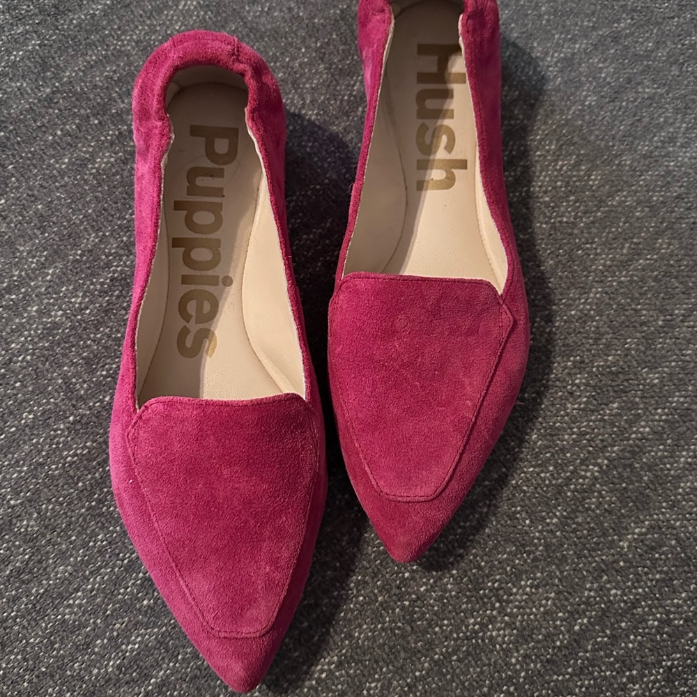 Hush Puppies Women's Pink Suede Flats. Size 6